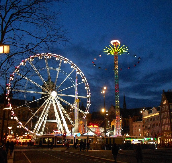 FETE FORAINE PLACE DU DAM