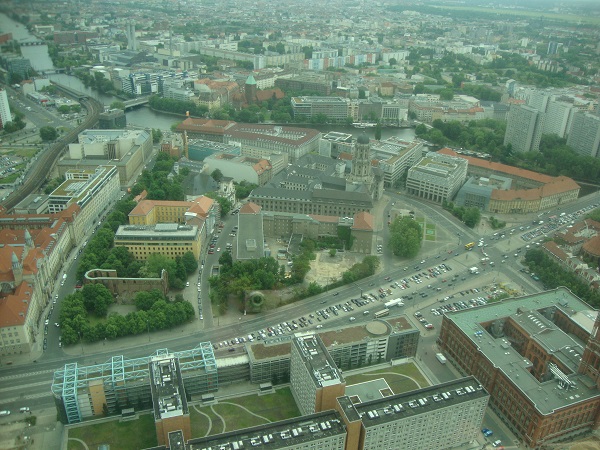 Vue sur Berlin depuis le sommet de la tour TV