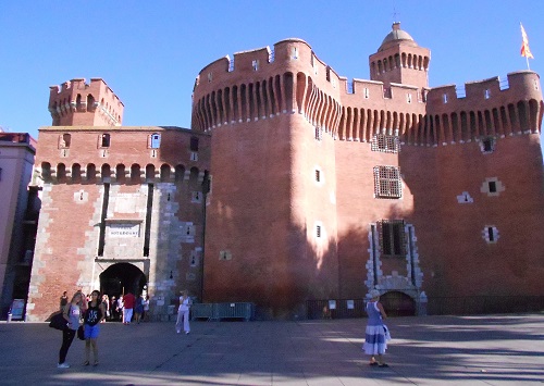 PLACE DU CASTILLET